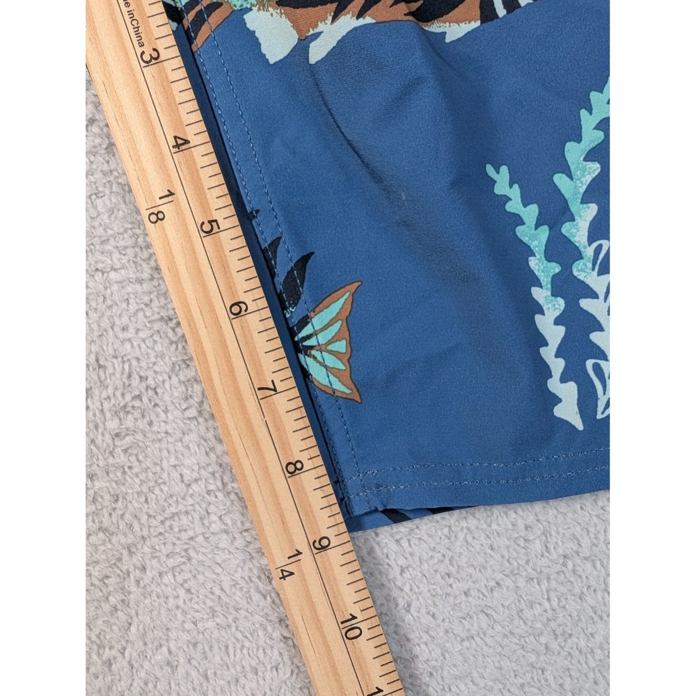 Roark Passage Series Board Shorts Mens 34 Blue Yellow Fish Trout Print - Picture 3 of 8